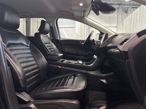 Used 2024 Ford Edge SEL w/ Convenience Package image 32