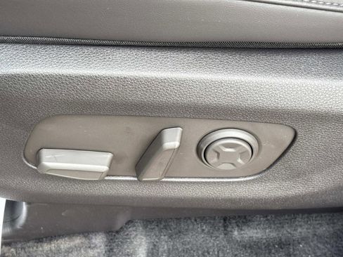 New 2026 Kia Carnival SX FWD image 24