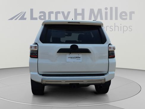 Used 2023 Toyota 4Runner TRD Off-Road Premium AWD/4WD image 4