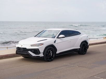 Used 2023 Lamborghini Urus S