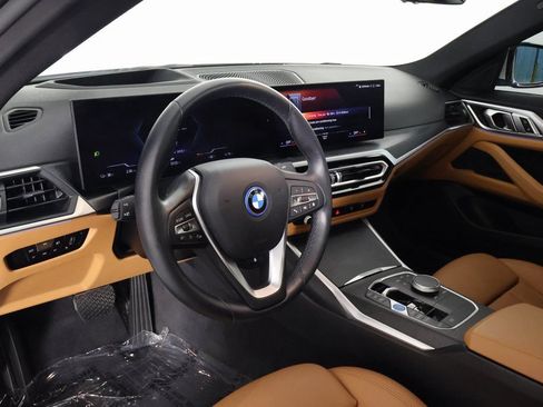 Used 2023 BMW i4 eDrive40 w/ Premium Package RWD image 7