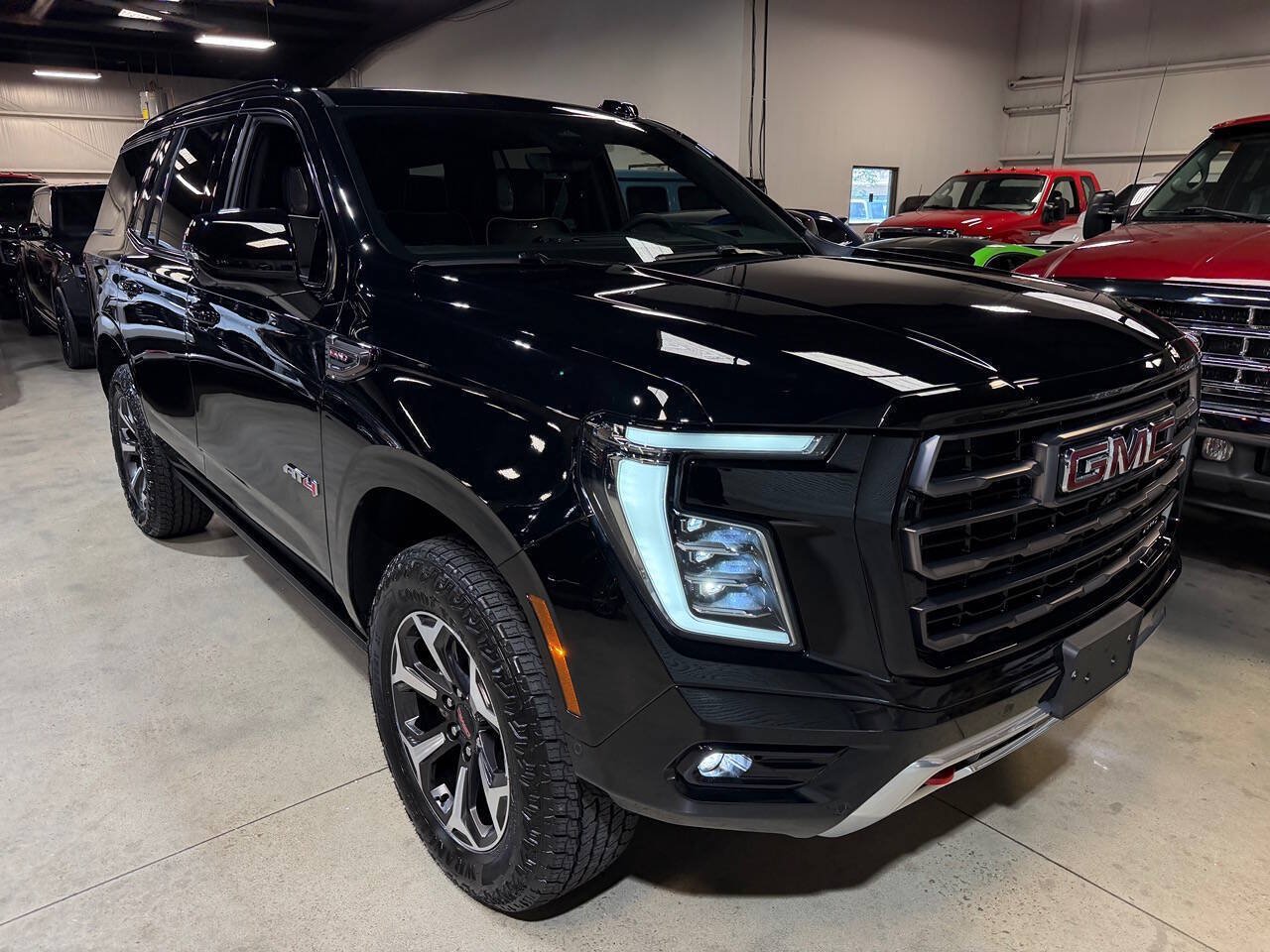 Used 2026 GMC Yukon AT4 Ultimate w/ LPO, Floor Liner Package AWD/4WD image 30