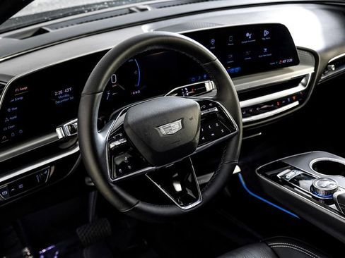 Used 2024 Cadillac Lyriq Luxury w/ LPO, Floor Liner Package image 15