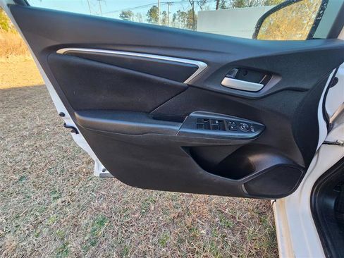 Used 2017 Honda Fit LX image 21