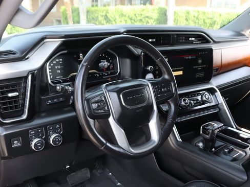 Used 2022 GMC Sierra 1500 Denali w/ Denali Reserve Package AWD/4WD image 21