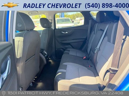 Certified 2025 Chevrolet Blazer LT FWD image 11