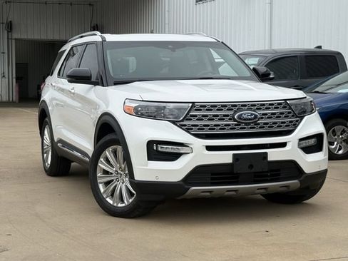 Used 2021 Ford Explorer Limited w/ Hybrid Equipment Group 310A AWD/4WD image 2
