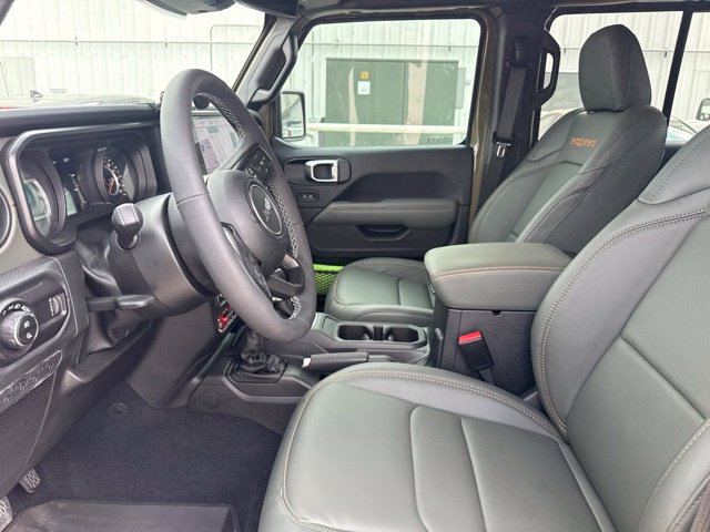 Used 2026 Jeep Gladiator Mojave AWD/4WD image 2