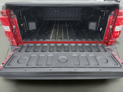 Used 2022 Ford Maverick Lariat w/ Lariat Luxury Package image 32