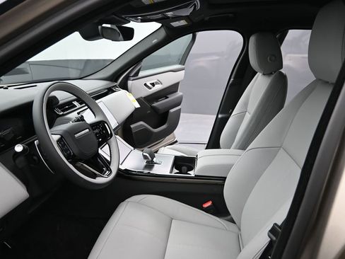 New 2026 Land Rover Range Rover Velar Dynamic SE AWD/4WD image 21