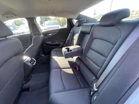 Used 2024 Chevrolet Malibu LT FWD image 12