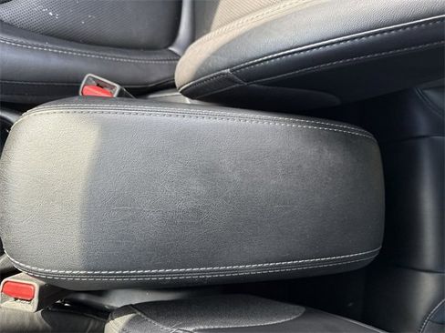 Used 2021 Jeep Cherokee Limited image 28