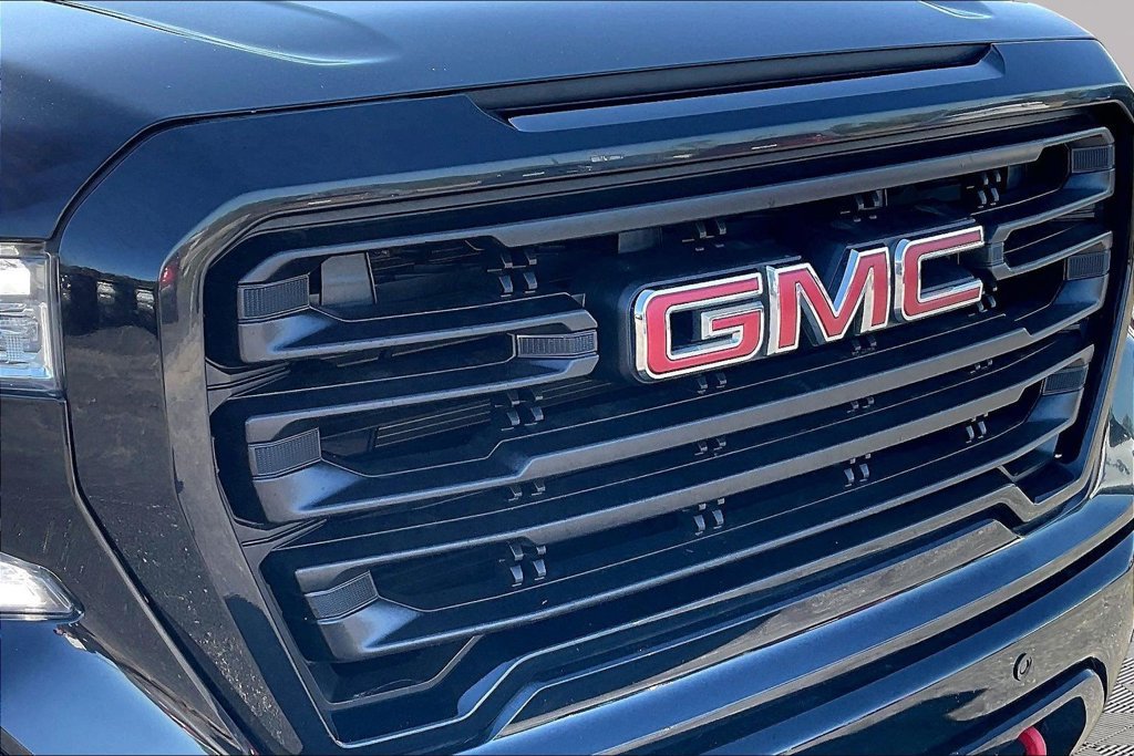 Used 2022 GMC Sierra 1500 AT4 w/ AT4 Premium Package AWD/4WD image 37