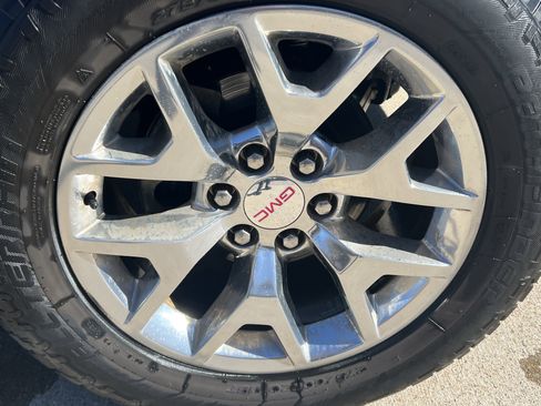 Used 2016 GMC Yukon XL SLT w/ Open Road Package image 12