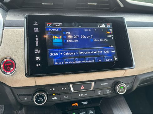 Used 2018 Honda Clarity Touring image 12