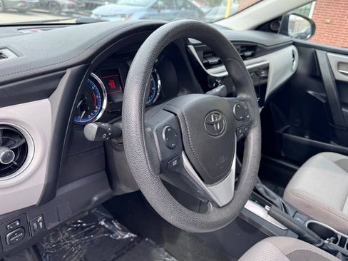Used 2017 Toyota Corolla LE FWD image 16