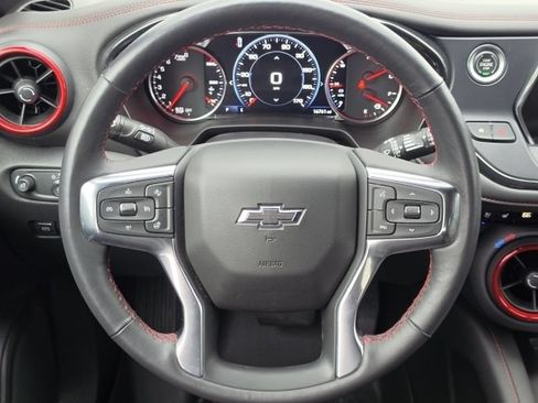 Used 2022 Chevrolet Blazer RS w/ Enhanced Convenience Package FWD image 9