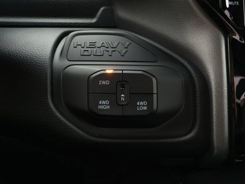 New 2026 RAM 2500 Big Horn AWD/4WD image 16