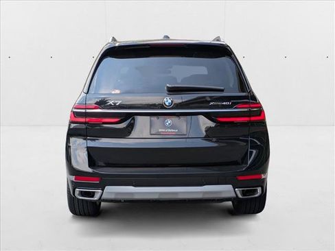 Used 2026 BMW X7 xDrive40i image 7