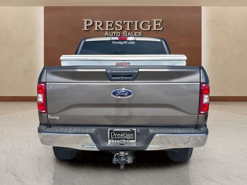 Used 2018 Ford F150 XLT image 12