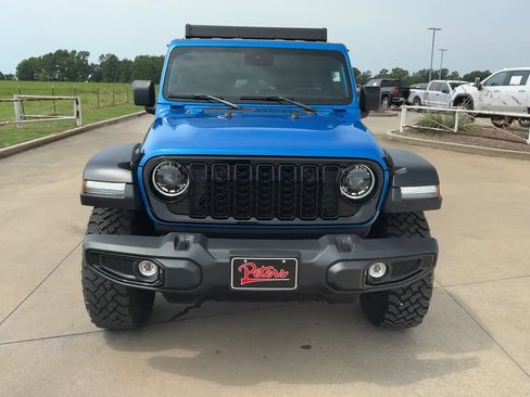 Used 2024 Jeep Wrangler Unlimited Sport AWD/4WD image 4