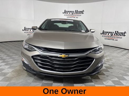 Used 2024 Chevrolet Malibu LT FWD image 3