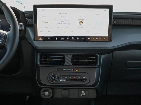 New 2025 Ford Maverick XLT w/ XLT Luxury Package image 14