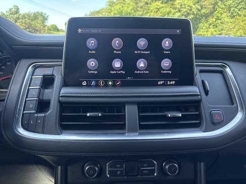 Used 2021 Chevrolet Tahoe Z71 w/ Z71 Signature Package AWD/4WD image 19