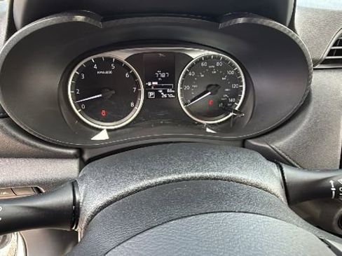 Used 2025 Nissan Versa S w/ Trunk Package image 21