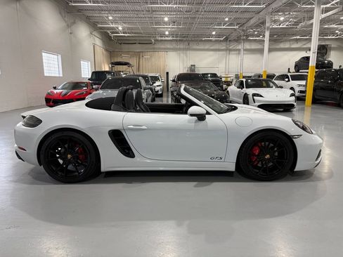 Used 2018 Porsche 718 Boxster GTS RWD image 16