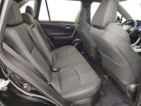 Used 2024 Toyota RAV4 SE image 35