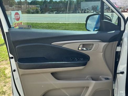 Used 2018 Honda Pilot EX-L image 12