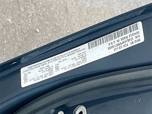 Used 2024 Jeep Wagoneer 4WD image 34