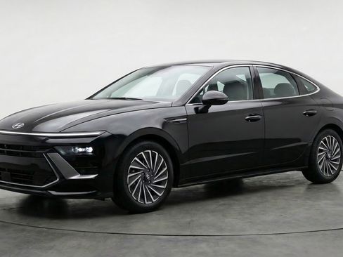 Used 2025 Hyundai Sonata SEL image 3