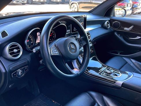 Used 2018 Mercedes-Benz GLC 300 image 17