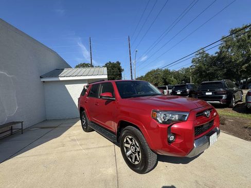 Used 2024 Toyota 4Runner TRD Off-Road image 4