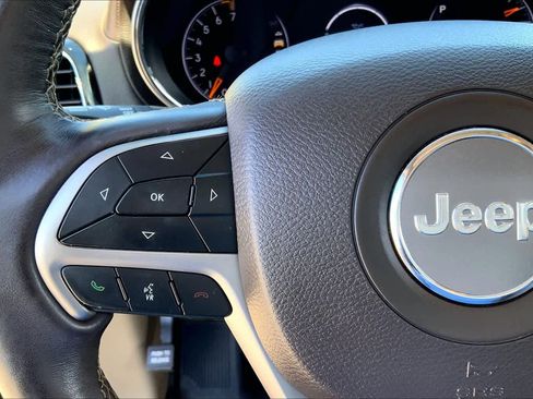 Used 2019 Jeep Grand Cherokee Overland AWD/4WD image 21