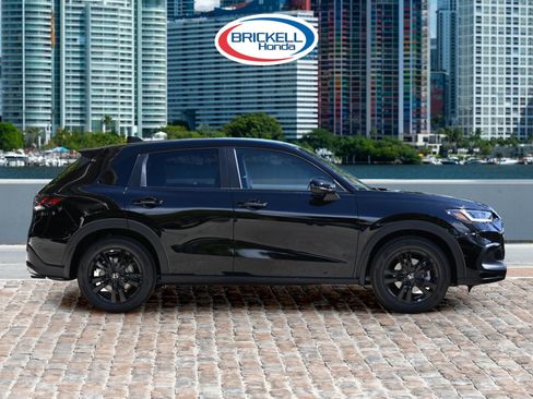 New 2026 Honda HR-V Sport image 4