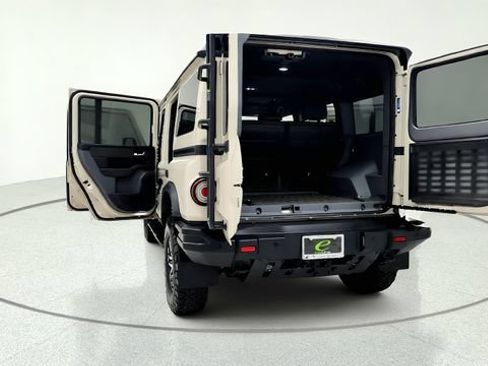 Used 2025 INEOS Grenadier AWD/4WD image 17