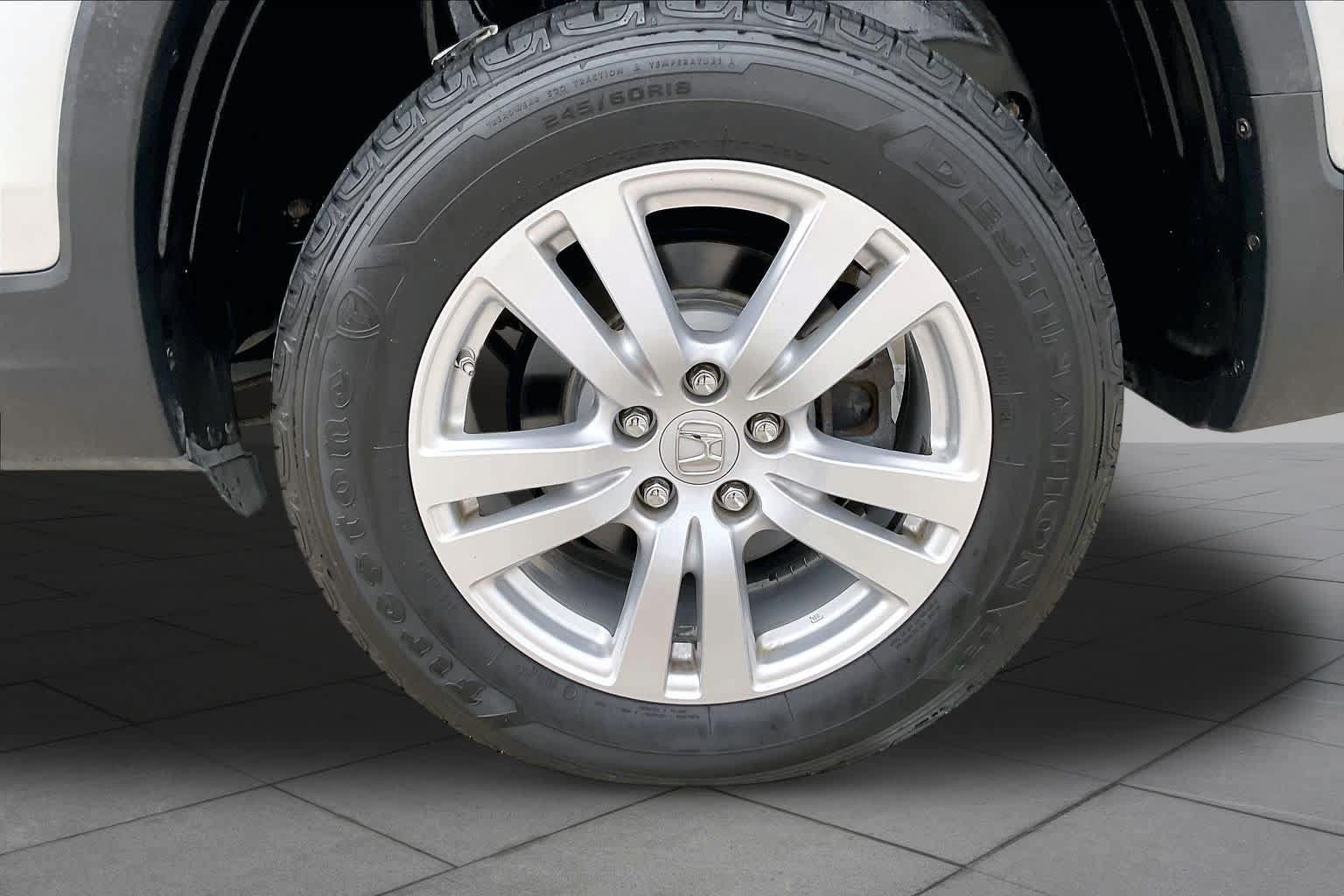 Used 2017 Honda Ridgeline RT image 10