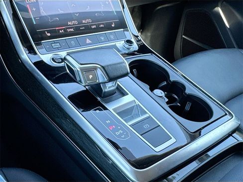 Used 2022 Audi Q7 3.0T Premium Plus image 19