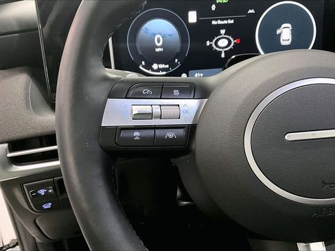 Used 2025 Hyundai Tucson Limited image 22