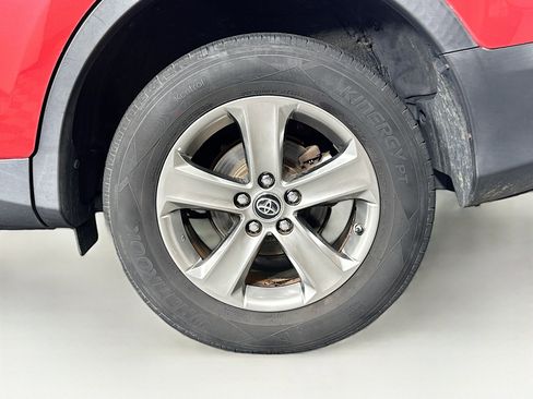 Used 2015 Toyota RAV4 XLE FWD image 11
