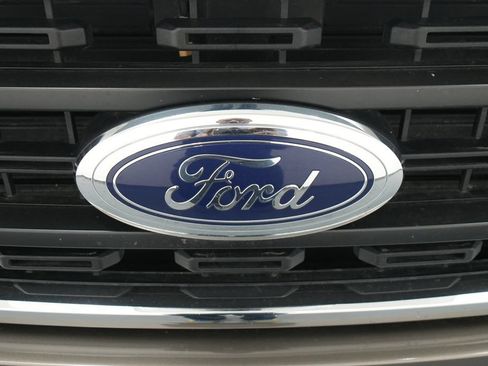 Used 2022 Ford F150 XLT AWD/4WD image 11
