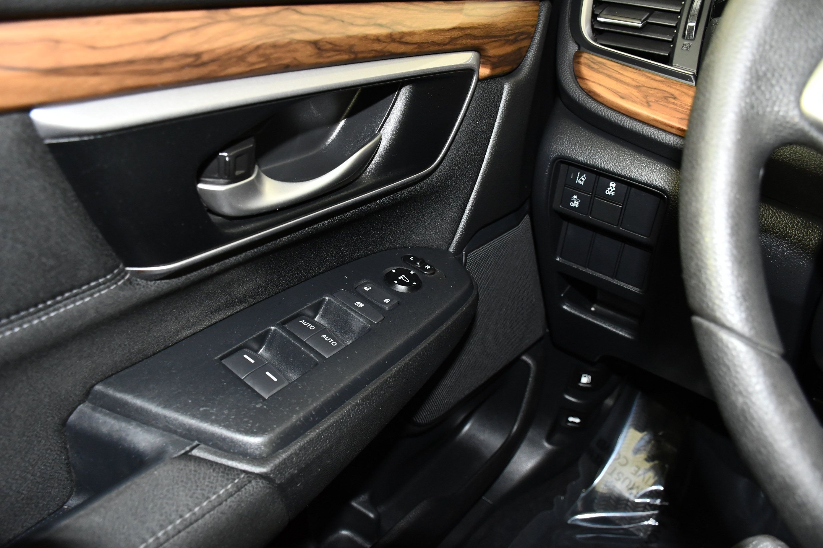 Used 2017 Honda CR-V EX image 32