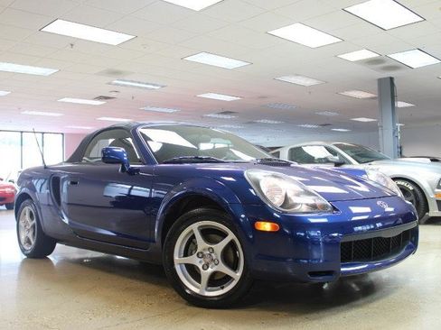 Used 2001 Toyota MR2 image 2