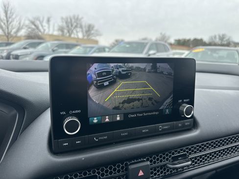 Certified 2025 Honda HR-V Sport image 26