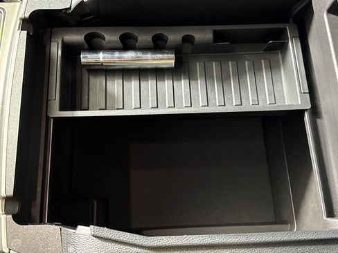 Used 2017 Ford F250 Platinum w/ Platinum Ultimate Package image 38