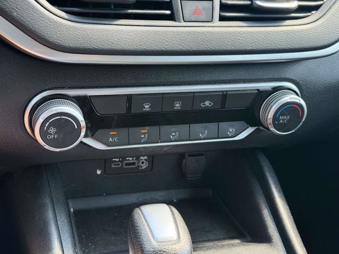 Used 2019 Nissan Altima 2.5 S FWD image 27