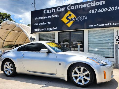 Used 2004 Nissan 350Z Touring w/ Aerodynamics Pkg RWD image 5